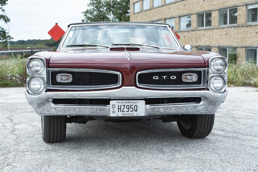  Pontiac Tempest GTO Convertible 1966 года  (фото 2 из 83)